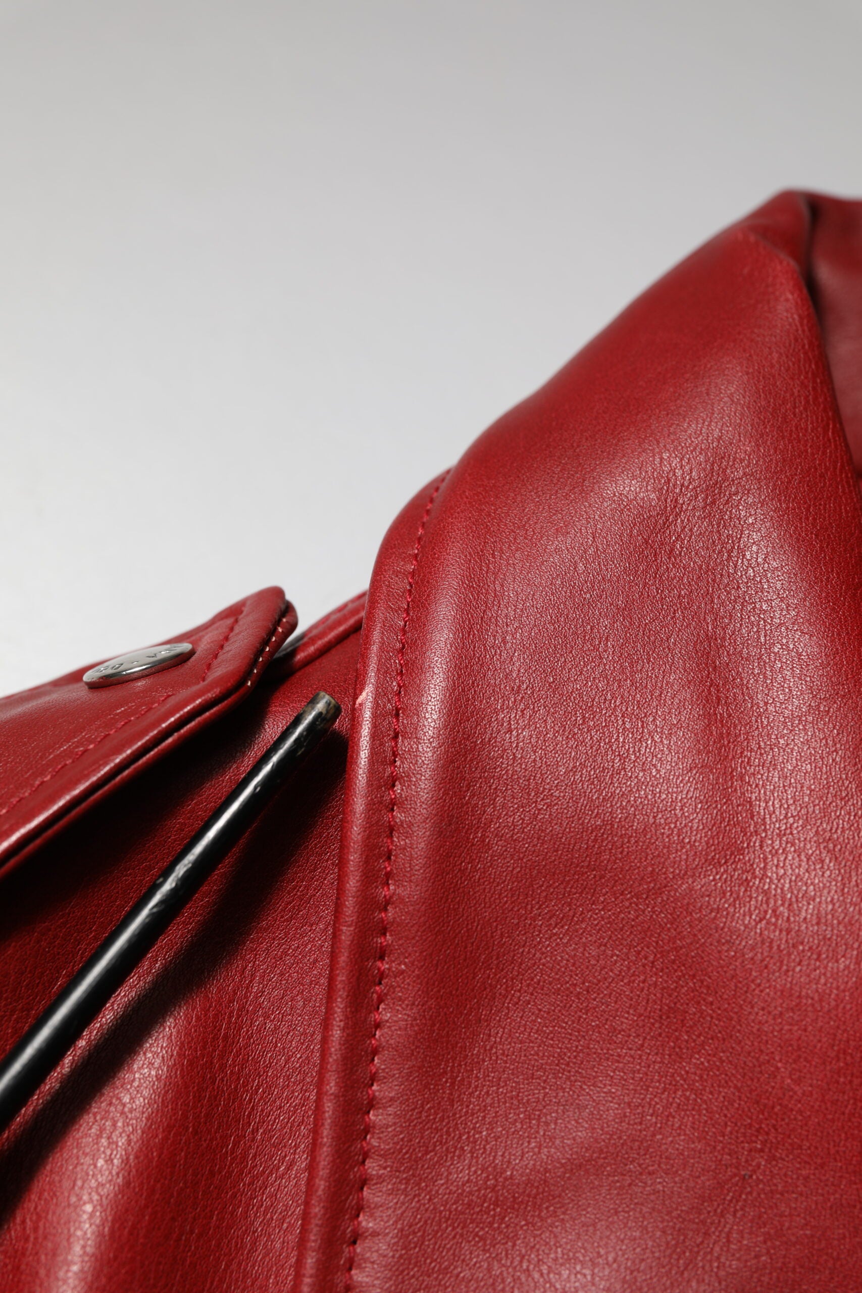 Dolce & Gabbana Kırmızı Deri Kemerli Tam Fermuarlı Trençkot Ceket